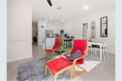 11438 W 34th Ct, Hialeah, FL 33018 - Photo 9