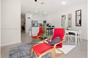11438 W 34th Ct, Hialeah, FL 33018 - Photo 9