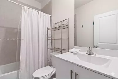 11438 W 34th Ct, Hialeah, FL 33018 - Photo 15
