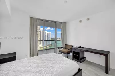 495 Brickell Ave #2606, Miami, FL 33131 - Photo 11