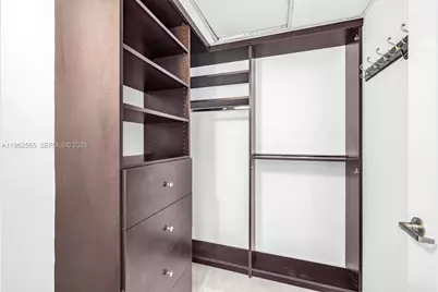 495 Brickell Ave #2606, Miami, FL 33131 - Photo 13