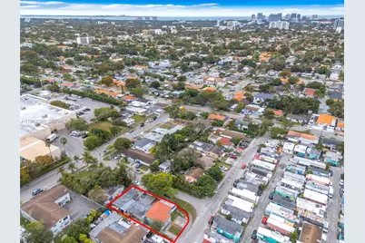 941 SW 31st Ct, Miami, FL 33135 - Photo 3