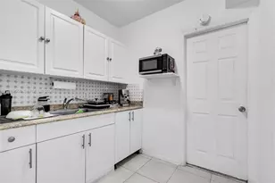 941 SW 31st Ct, Miami, FL 33135 - Photo 9