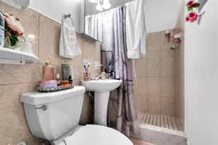 941 SW 31st Ct, Miami, FL 33135 - Photo 7