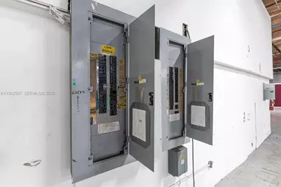 7620 W 2nd Ct, Hialeah, FL 33014 - Photo 25