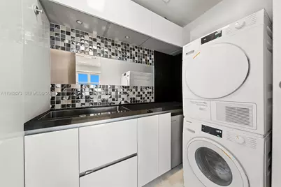 747 Crandon Blvd #409, Key Biscayne, FL 33149 - Photo 29