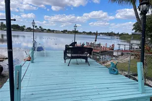 4851 NW 192nd St, Miami Gardens, FL 33055 - Photo 5