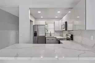 8550 SW 109th Ave, Miami, FL 33173 - Photo 11