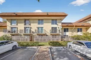 8550 SW 109th Ave, Miami, FL 33173 - Photo 3