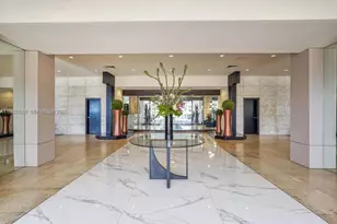 1000 W Island Blvd, Aventura, FL 33160 - Photo 45