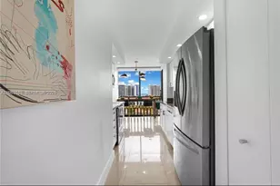 1000 W Island Blvd, Aventura, FL 33160 - Photo 25