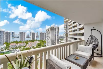 1000 W Island Blvd #2508, Aventura, FL 33160 - Photo 33