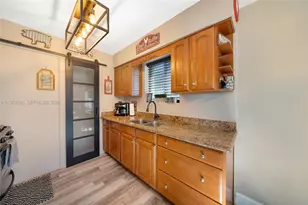 1168 W 24th St, Hialeah, FL 33010 - Photo 29