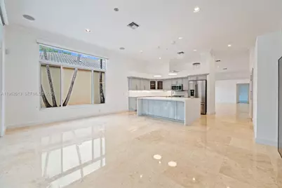 2497 Bay Isle Dr, Weston, FL 33327 - Photo 11