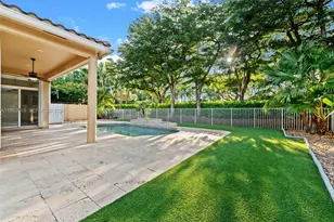 2497 Bay Isle Dr, Weston, FL 33327 - Photo 31