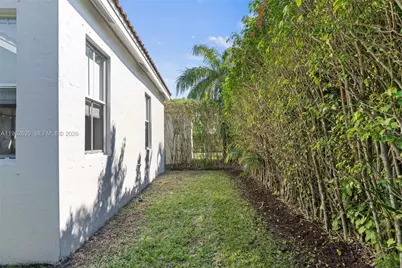 625 Bald Cypress Rd, Weston, FL 33327 - Photo 31