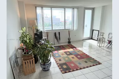 7135 Collins #533, Miami Beach, FL 33141 - Photo 5