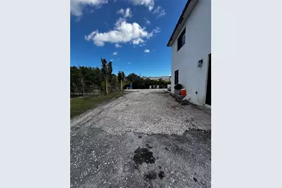11855 SW 227th St, Miami, FL 33170 - Photo 23