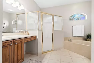 16400 NW 15th St, Pembroke Pines, FL 33028 - Photo 17