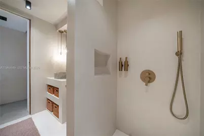 325 Meridian Ave #12, Miami Beach, FL 33139 - Photo 29