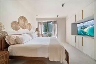 325 Meridian Ave, Miami Beach, FL 33139 - Photo 17