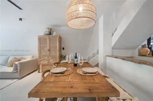 325 Meridian Ave, Miami Beach, FL 33139 - Photo 9