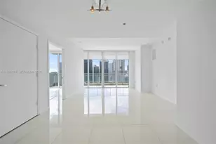 92 SW 3rd St, Miami, FL 33130 - Photo 5