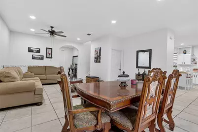 3669 SE 2nd Ct, Homestead, FL 33033 - Photo 7