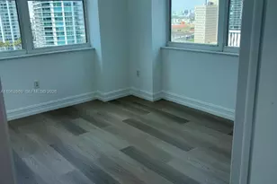 31 SE 5th St, Miami, FL 33131 - Photo 23