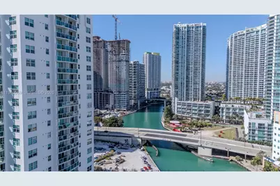 31 SE 5th St #2301, Miami, FL 33131 - Photo 45