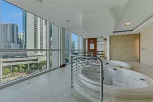 31 SE 5th St, Miami, FL 33131 - Photo 33