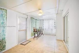 107 SE 5th St, Dania Beach, FL 33004 - Photo 29