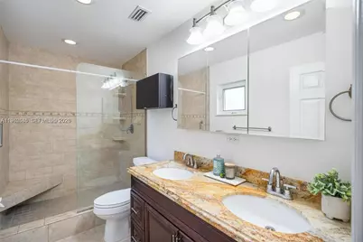 107 SE 5th St #N, Dania Beach, FL 33004 - Photo 21