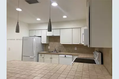 107 SE 5th St #N, Dania Beach, FL 33004 - Photo 9