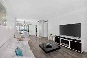 7441 Wayne Ave, Miami Beach, FL 33141 - Photo 9