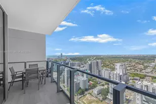 88 SW 7th St, Miami, FL 33130 - Photo 15