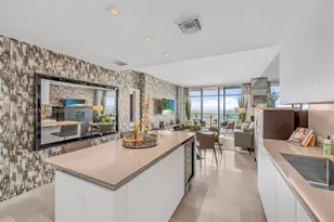 88 SW 7th St, Miami, FL 33130 - Photo 3