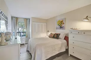 2260 W Discovery Cir W, Deerfield Beach, FL 33442 - Photo 25