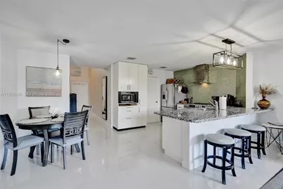 2260 W Discovery Cir W, Deerfield Beach, FL 33442 - Photo 7