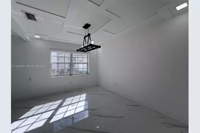 109 Gables Blvd, Weston, FL 33326 - Photo 3