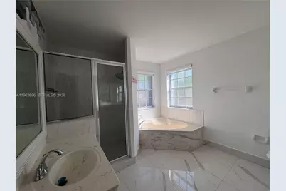 109 Gables Blvd, Weston, FL 33326 - Photo 11