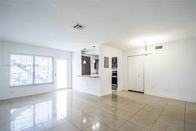 1940 Biarritz Dr #9, Miami Beach, FL 33141 - Photo 3