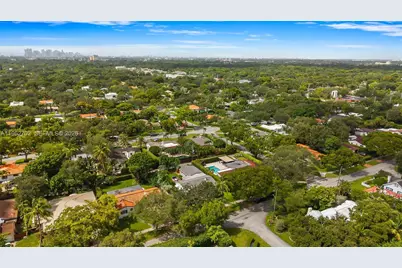 318 NE 105th St, Miami Shores, FL 33138 - Photo 29