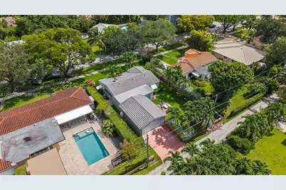 318 NE 105th St, Miami Shores, FL 33138 - Photo 43