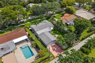 318 NE 105th St, Miami Shores, FL 33138 - Photo 43