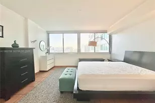 7135 Collins Ave, Miami Beach, FL 33141 - Photo 11