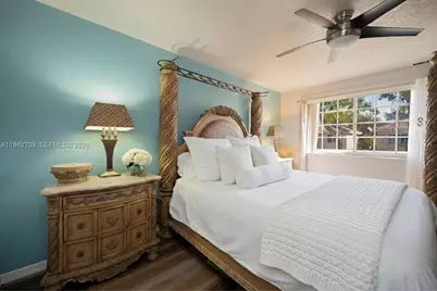 61 NW 110th Ave, Plantation, FL 33324 - Photo 3