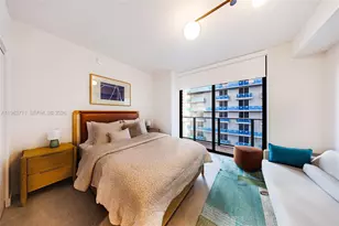 11 NE 6th St, Miami, FL 33132 - Photo 9