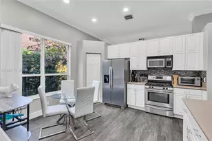 14325 NW 14th Ct, Pembroke Pines, FL 33028 - Photo 9
