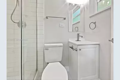 561 NE 173rd St, North Miami Beach, FL 33162 - Photo 17